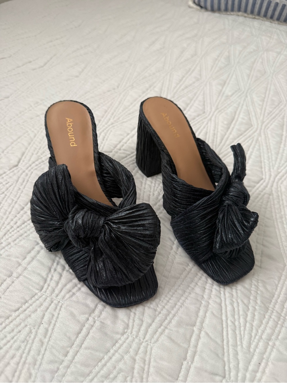 Abound Black Knotted Bow Block Heel Mules